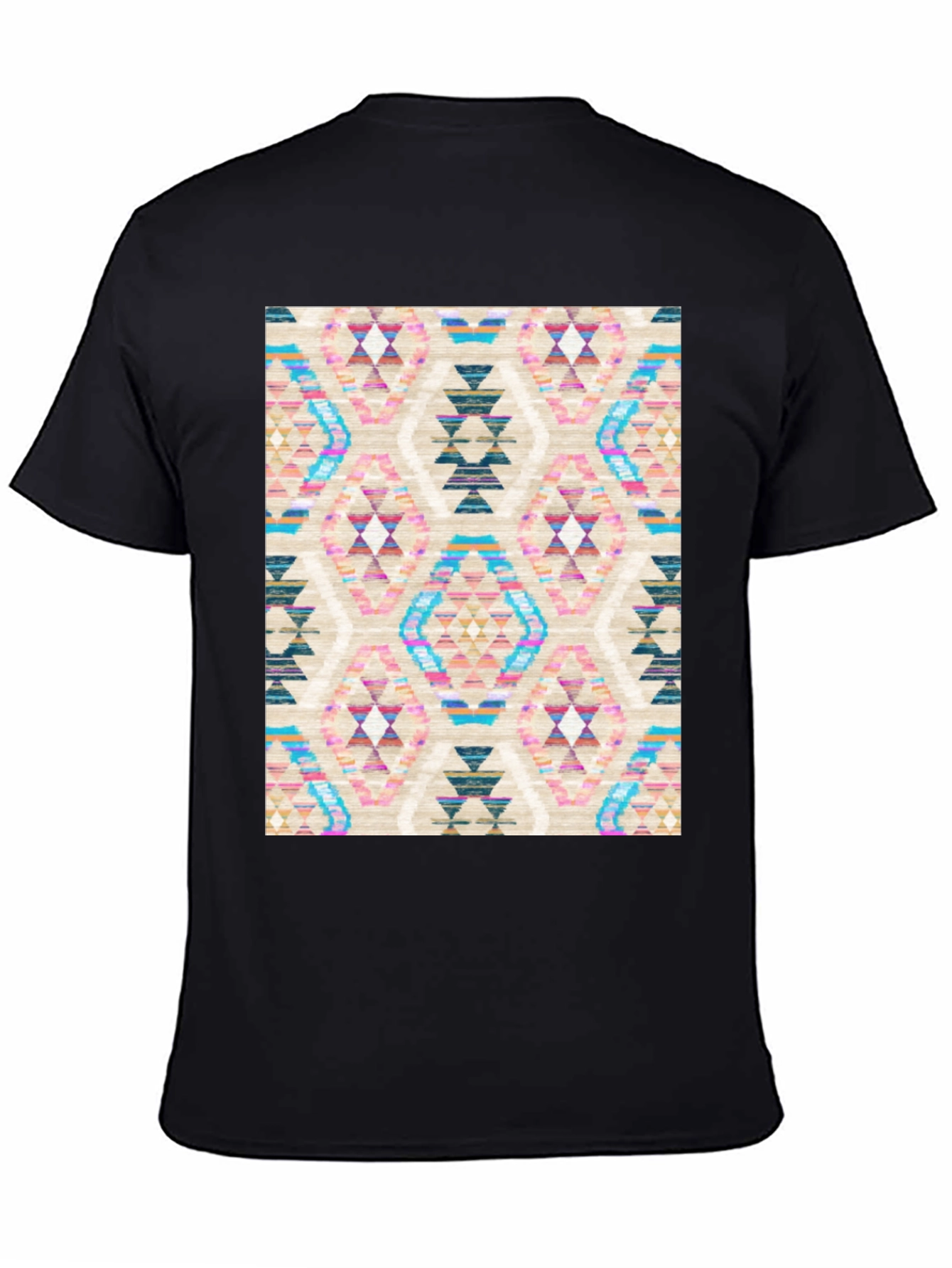 Geometric Pattern Graphic Tee - Stylish Comfort